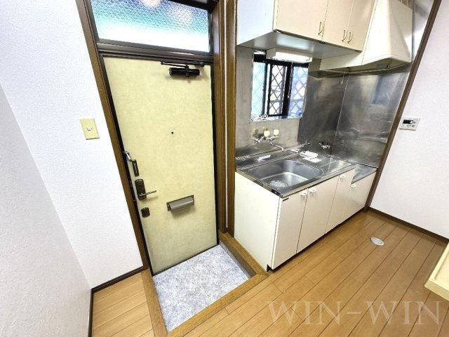 パル松井 Aの玄関