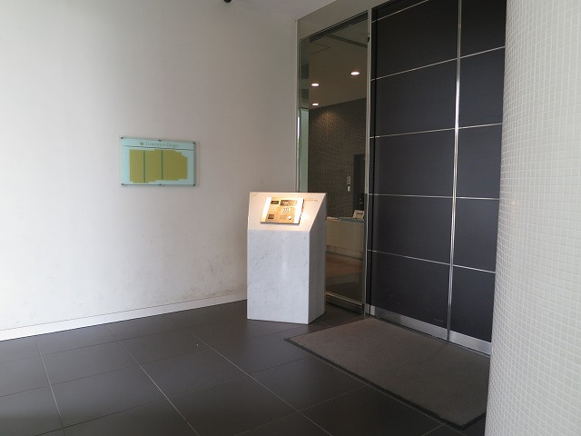 リブコートオリジンのエントランス