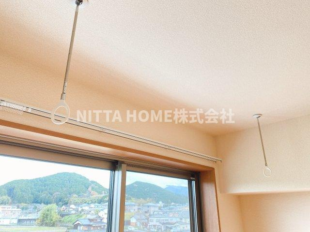 ベルフルールのその他|室内物干しスペースです！！