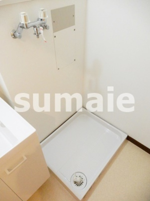 コーポレート与野本町　18の洗面所|室内洗濯機置き場。