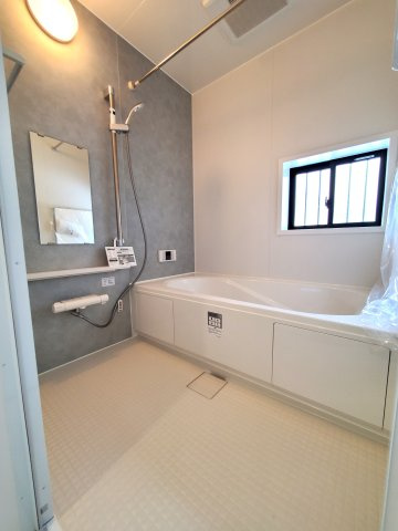 吉川市　高久1丁目　新築戸建　全3棟の浴室|施工例です