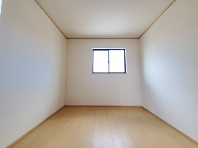 吉川市　高久1丁目　新築戸建　全3棟の洋室|施工例です