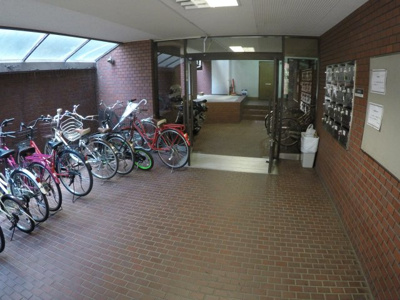 【エントランス】 | コーポラス都Ⅱ | 建物の内部です