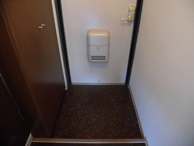 【玄関】 | ワイズフィールド | 下駄箱付きの玄関です。