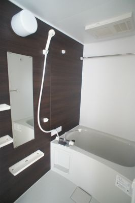 リブリ・ウィスタリアの浴室