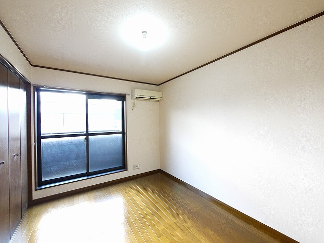 パセオボナール　Ｂ棟の洋室|ゆったりした洋室です