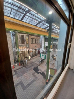 【その他】 | ダイヤビル | アーケード内の店舗です。