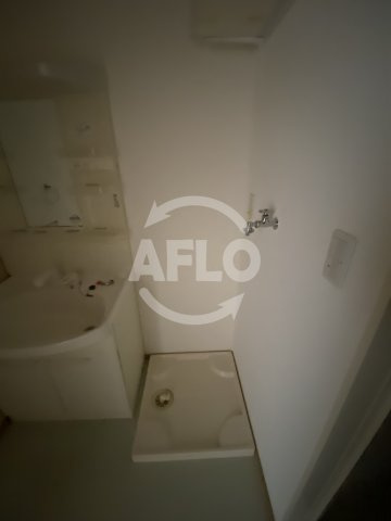 エーデ田辺の洗面所|エーデ田辺　室内洗濯機置場