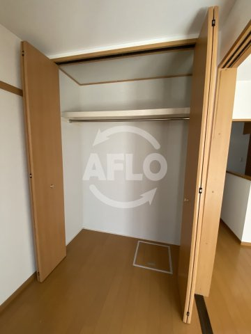 エーデ田辺の収納|エーデ田辺　クローゼット