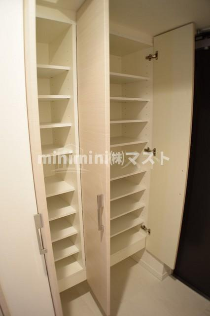 サムティ江戸堀アサントの収納