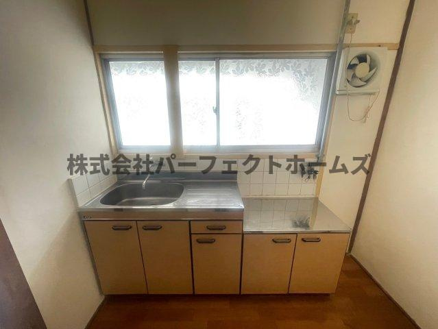 西辻文化のキッチン|コンパクトなキッチンで掃除もラクラク