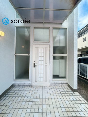 狭山市広瀬　中古戸建の玄関|2/12　撮影
