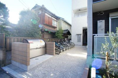 リブリカルミアのエントランス