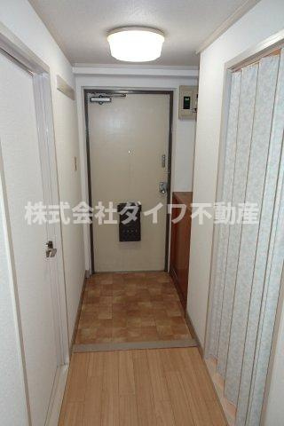 大野マンション（小呂）の玄関