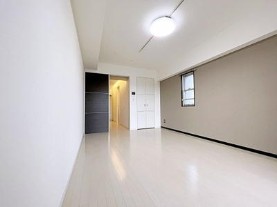 【居間・リビング】 | 弥富通ライズ【名古屋市賃貸・デザイナーズ】