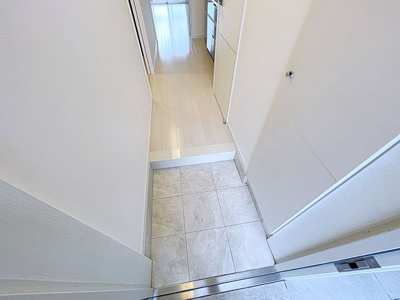 【玄関】 | 弥富通ライズ【名古屋市賃貸・デザイナーズ】