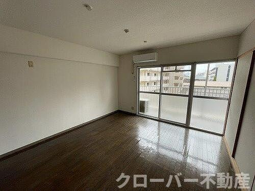 アイランド・コート新宇多津の居間・リビング