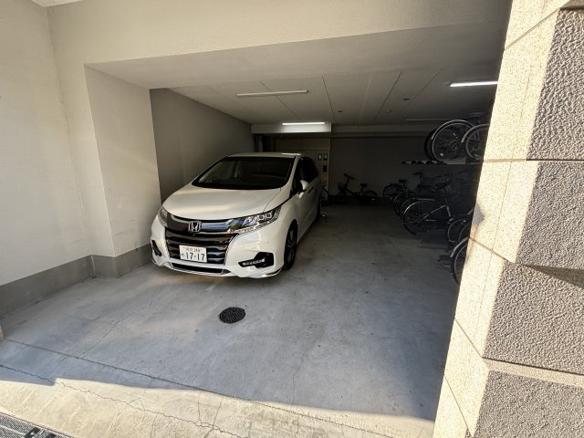 Ｌｕｘｅ芦屋南の駐車場