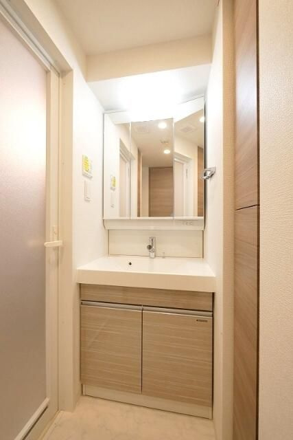 文京本駒込レジデンスの独立洗面台