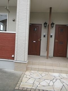 プロムナード道辺　Ｂのエントランス