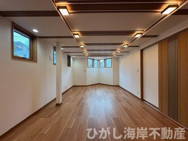 茅ヶ崎市浜竹3丁目　新築戸建　全４棟の居間・リビング|19帖　床暖房付LDK