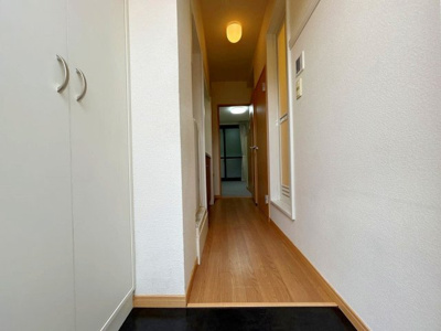 【玄関】 | レオパレスラルジュ