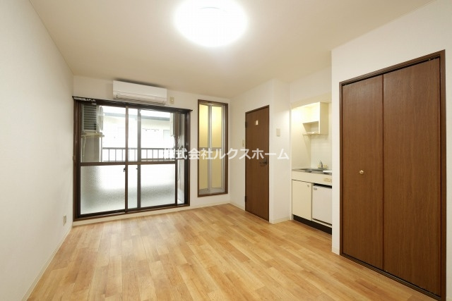 ネオハイツの寝室|使い勝手のいい寝室です