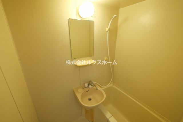 ネオハイツのシャワールーム|使いやすいシャワールームとなっています