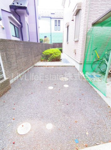 グレースブルックの駐車場