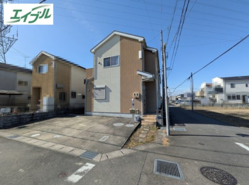 北名古屋市久地野　中古戸建の前面道路含む現地写真|前面道路含む現地写真です（角地）