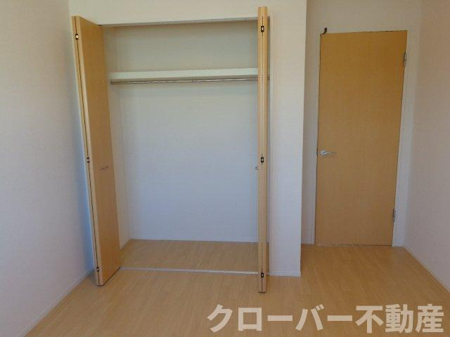 マリアージュの収納|洋室のクローゼット