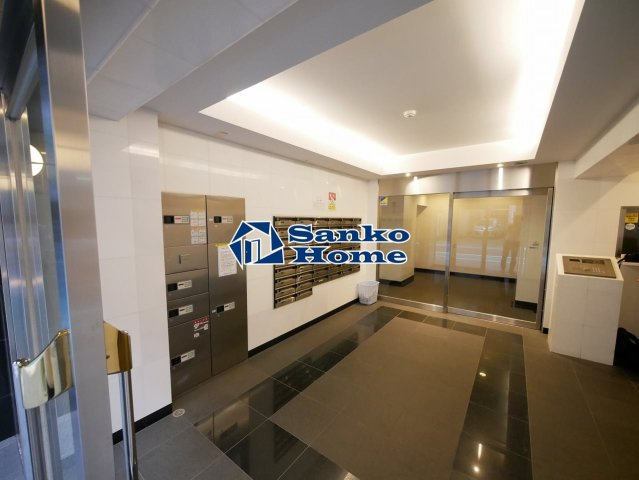 クレアシオン浅草2のロビー