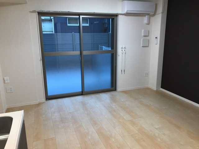 ペルラメゾンの居間・リビング