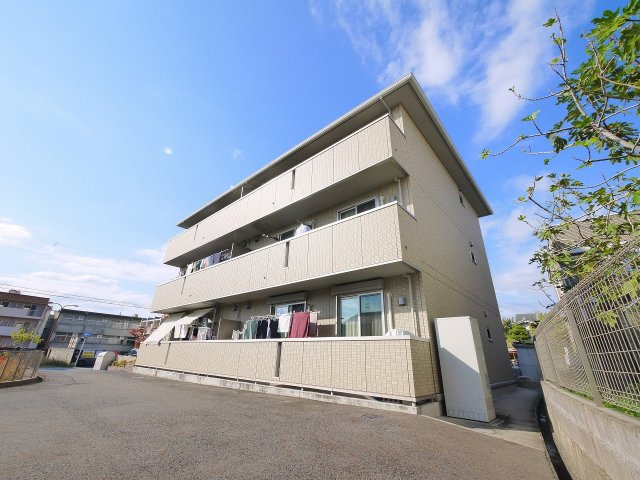 サンドリヨンの外観|おしゃれな外観です。