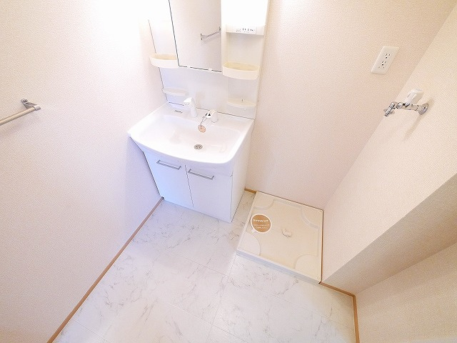 サンドリヨンの洗面所|忙しい朝には欠かせない洗面所です