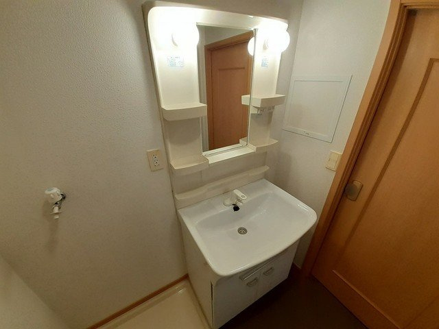 フォンテーヌ・カーサの独立洗面台