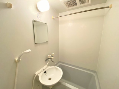 【浴室】 | レオパレスプリマヴェーラ | 設備・使用は号室により異なる為、現況を優先致します。