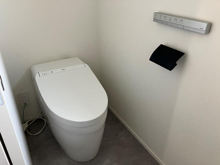 長崎戸建のトイレ