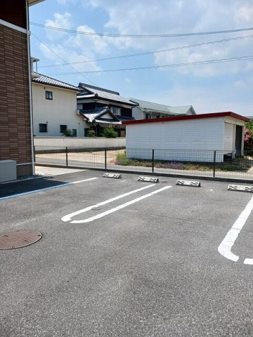 ライム１７の駐車場
