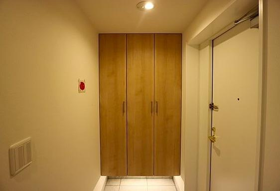 グランドメゾン三鷹アベニューの玄関