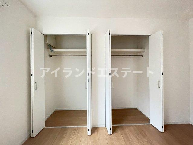 ゴールドスクエア　最上階　3方角住戸　南東向きの収納