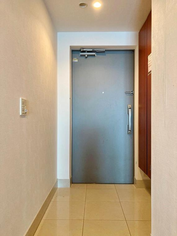 プラウドシティ金町ガーデンの玄関