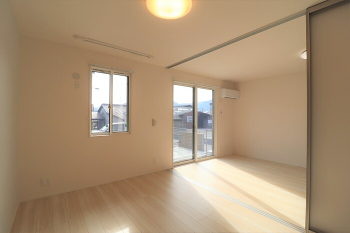 ティーグルの洋室