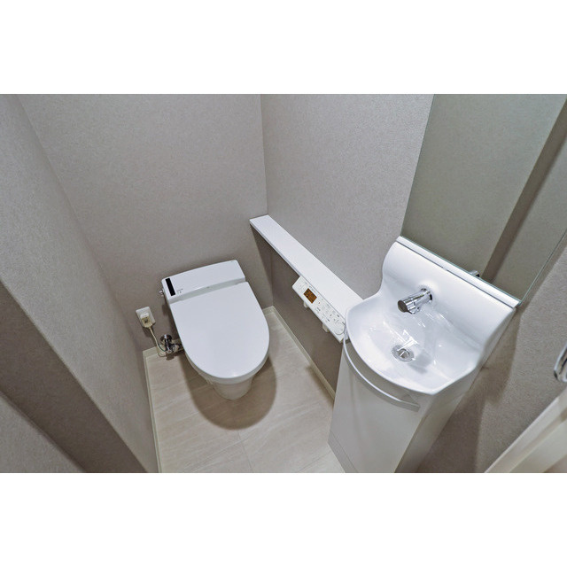 BRAVI南堀江のトイレ