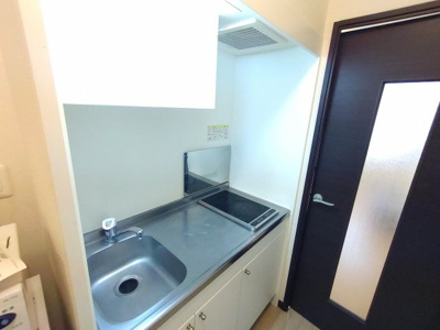 【キッチン】 | レオネクストリバーサイド橘 | 設備・使用は号室により異なる為、現況を優先致します。
