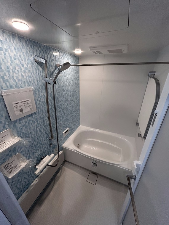 大塚戸建の浴室