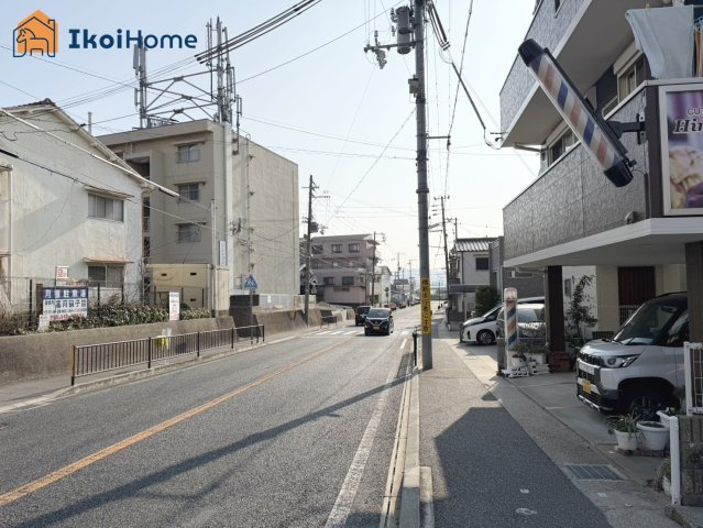 明石市太寺大野町　土地　3区画　3号地の前面道路含む現地写真|●年中無休：当日予約可●国道2号線まで2分で出れる好立地です！バス停も目の前ございます！