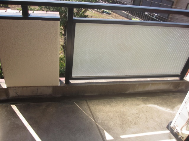 煉瓦館132のバルコニー|同物件別号室