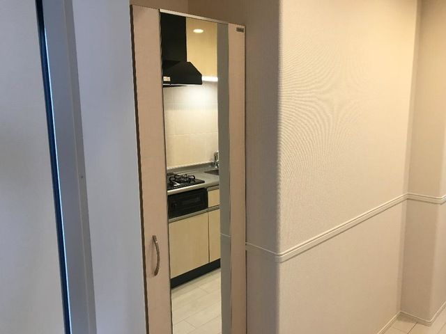 グランシャリオ波寄の玄関