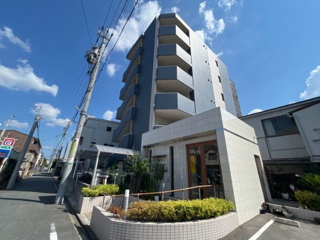 グランシャリオ波寄の外観